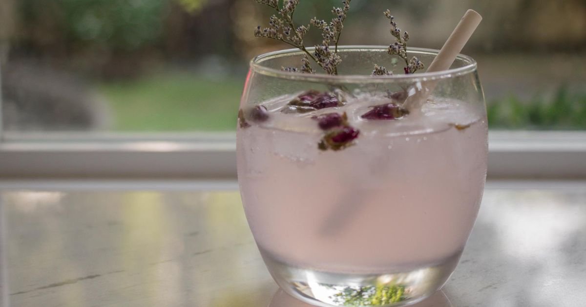 Common Ingredients Found in Calming Drinks